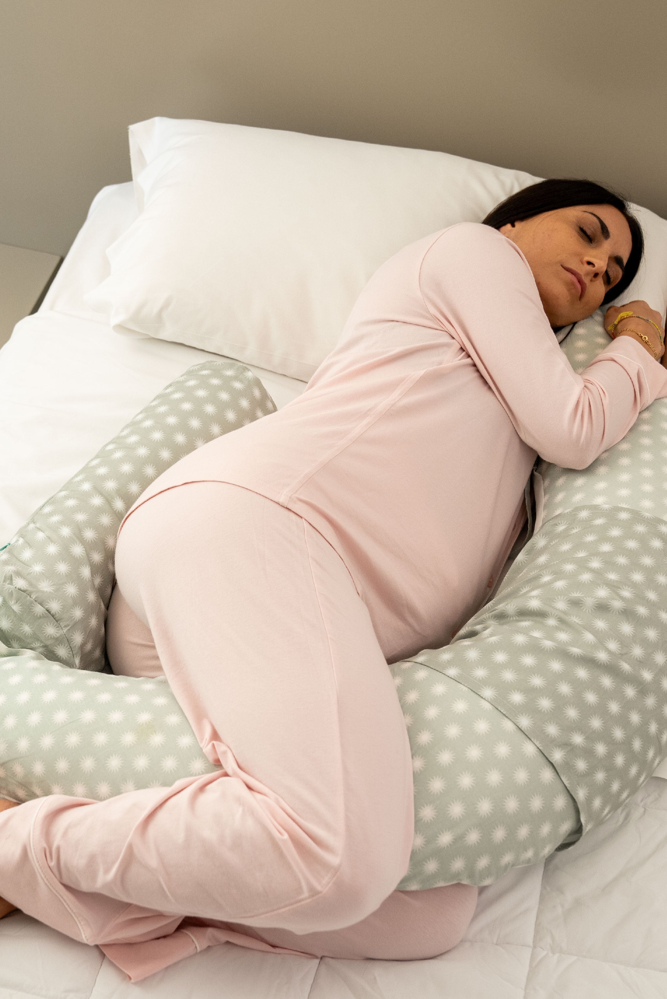 HUGS PLUS Pregnancy and Breastfeeding Pillow - Star Grey